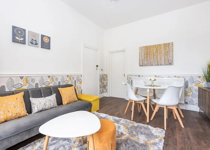 Apartament Ground Floor Nunnery Bright, Beautiful Flat With Garden In - Pass The Keys York