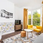 Ground Floor Nunnery Bright, Beautiful Flat With Garden In - Pass The Keys Διαμέρισμα *