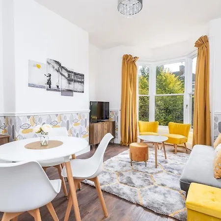 Bright, Beautiful Flat With Garden - Pass The Keys Appartamento