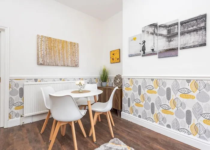 Appartement Ground Floor Nunnery Bright, Beautiful Flat With Garden In - Pass The Keys York