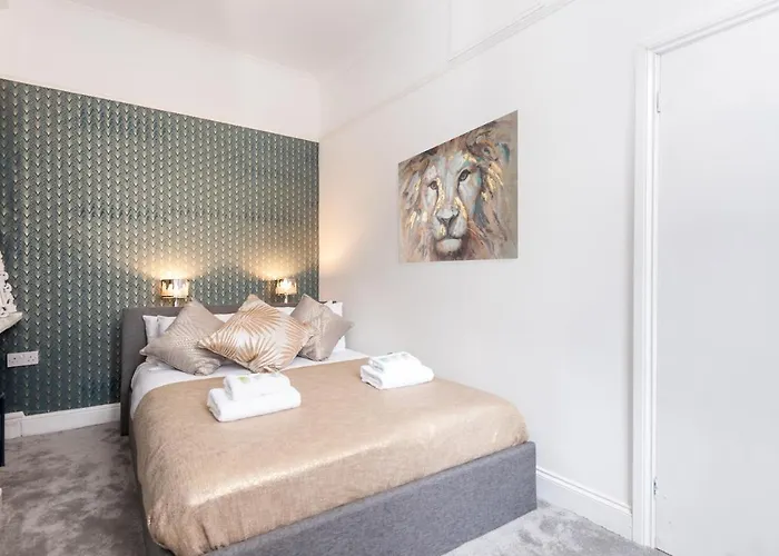 Ground Floor Nunnery Bright, Beautiful Flat With Garden In - Pass The Keys Appartement